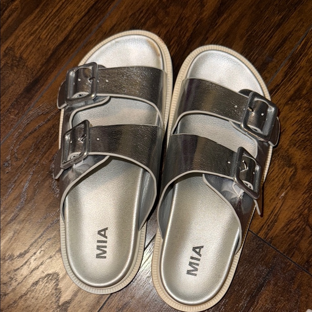 MIA Metallic Double Buckle Slides